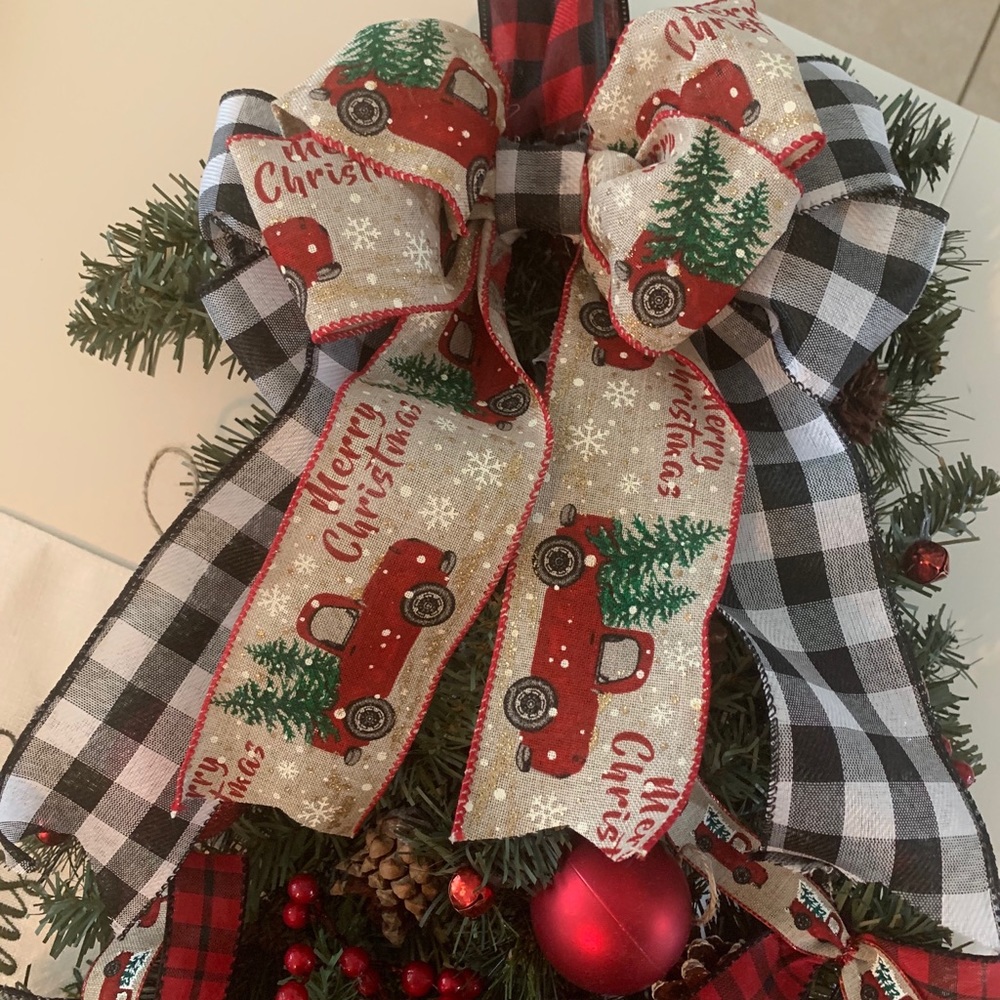 🚨🚨 Red Truck Christmas Swag 🚨🚨